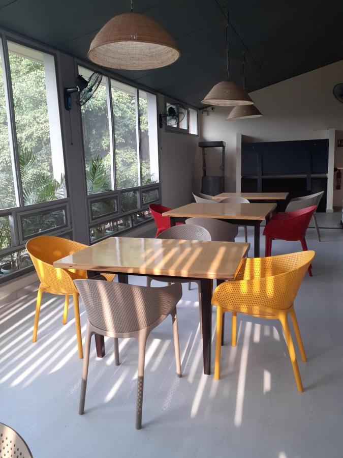 Residence Bertille Abidjan Cocody Buitenkant foto