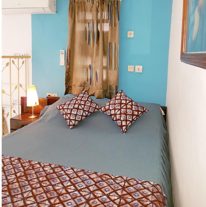 Residence Bertille Abidjan Cocody Buitenkant foto