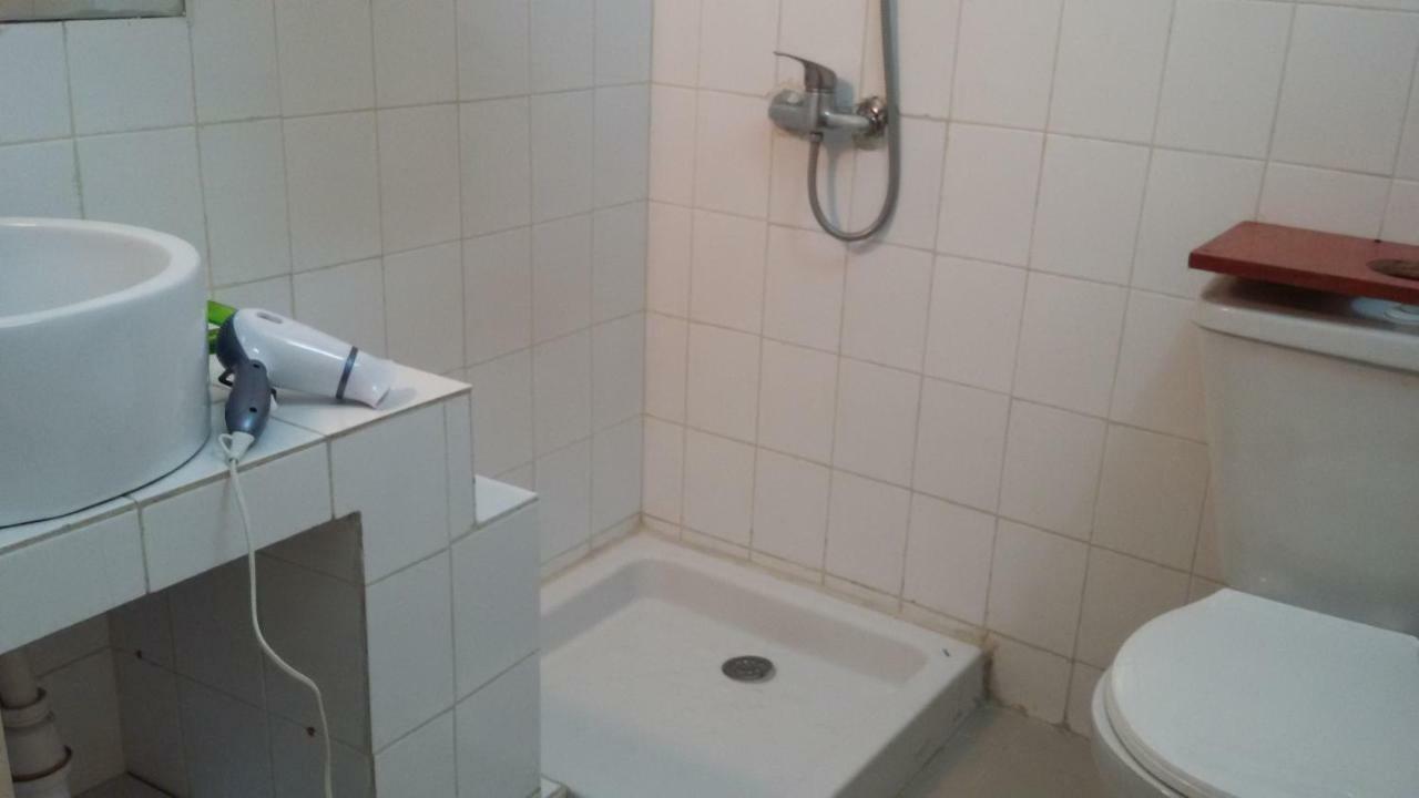 Residence Bertille Abidjan Cocody Buitenkant foto